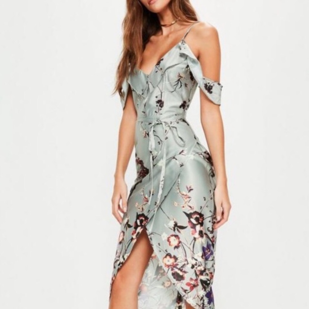 Missguided floral midi dress - Picture 3 of 4